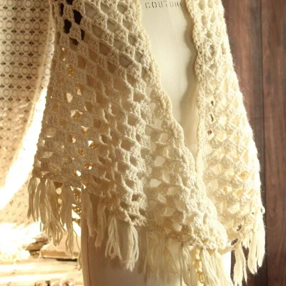 Vintage 1960s 1970s Shawl, Ivory Knit with Fringe Cape or Wrap